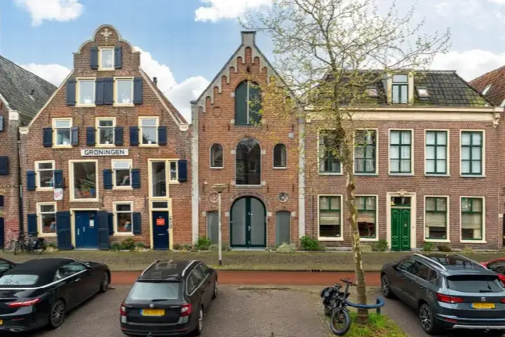 Terraced house for sale: Zuidvliet 20, Molenpad Leeuwarden