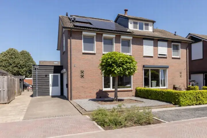 Corner house for sale: Zuivelstraat 13, Beltrum Beltrum