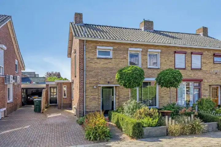 Twee-onder-één-kap te koop: Zuivelstraat 4, Didam-Zuid Didam