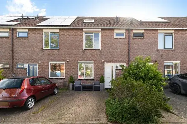 Tussenwoning te koop: Zuringweide 8, Molenvliet-West Woerden