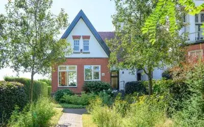 Twee-onder-één-kap te koop: Zutphensestraatweg 48C, Dieren-Zuid beneden spoorlijn Dieren