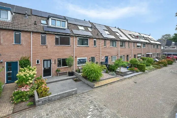 Tussenwoning te koop: Zwaan 16, Twistvlied-Wickelhof Mijdrecht