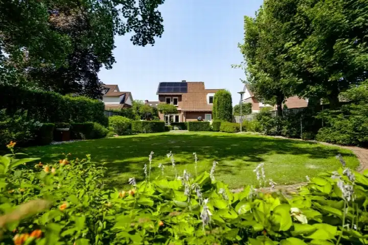 Vrijstaande woning te koop: Zwaansweg 8, Groenekruisgebied Swalmen