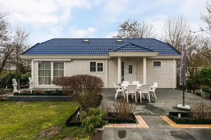 Vrijstaande woning te koop: Zwaluwsedijk 11, Verspreide huizen Moerdijk Moerdijk