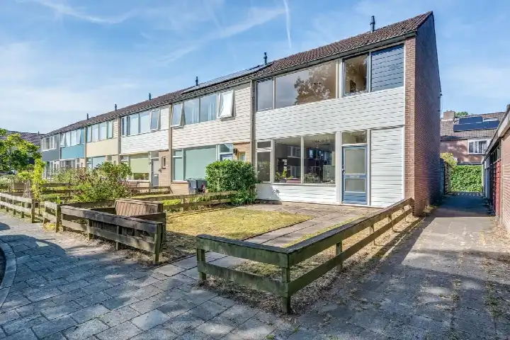 Hoekwoning te koop: Zwaluwstraat 2, Norg Norg