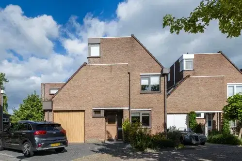 Corner house for sale: Zwanebloem 11, Broekvelden-Noord Bodegraven