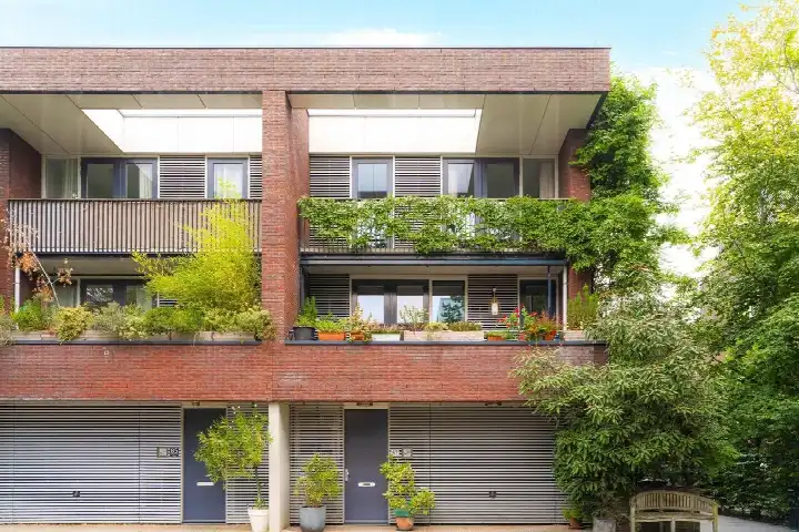 Twee-onder-één-kap te koop: Zwanebloemlaan 87, Rieteilanden-West Amsterdam