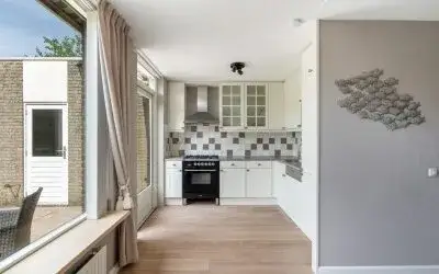 Corner house for sale: Zwanebloemstraat 28, Weidebloembuurt Berkel En Rodenrijs