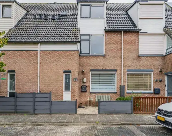 Tussenwoning te koop: Zwanenkamp 884, Zwanenkamp Maarssen