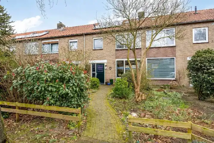Tussenwoning te koop: Zwanensingel 63, Wijchen Noord Wijchen