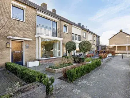 Tussenwoning te koop: Zwanenstrek 30, Zeggepolder-zuid Terheijden