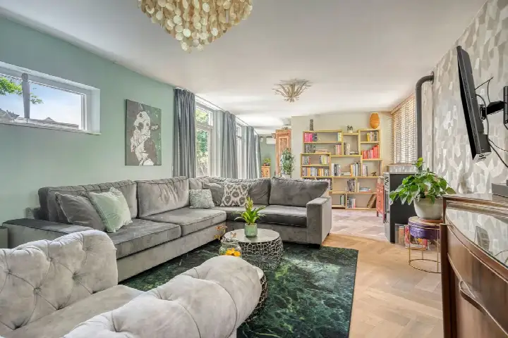 Hoekwoning te koop: Zwartbroekweg 440, Maasvallei 'S-Hertogenbosch
