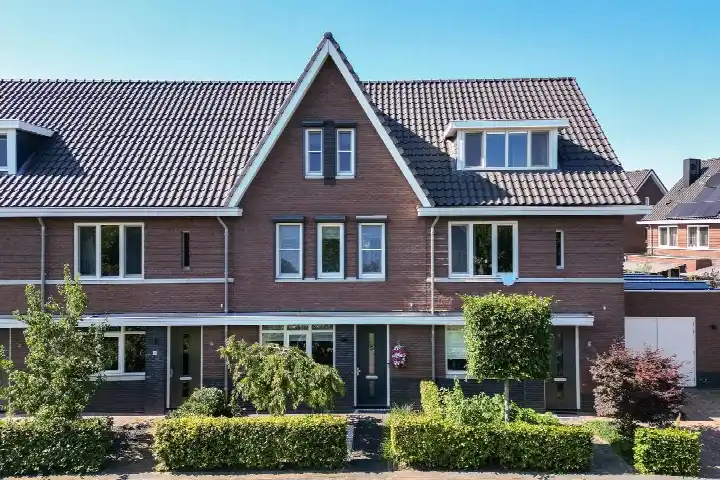 Tussenwoning te koop: Zwarte Roodstaart 2, Woudenberg-Oost Woudenberg