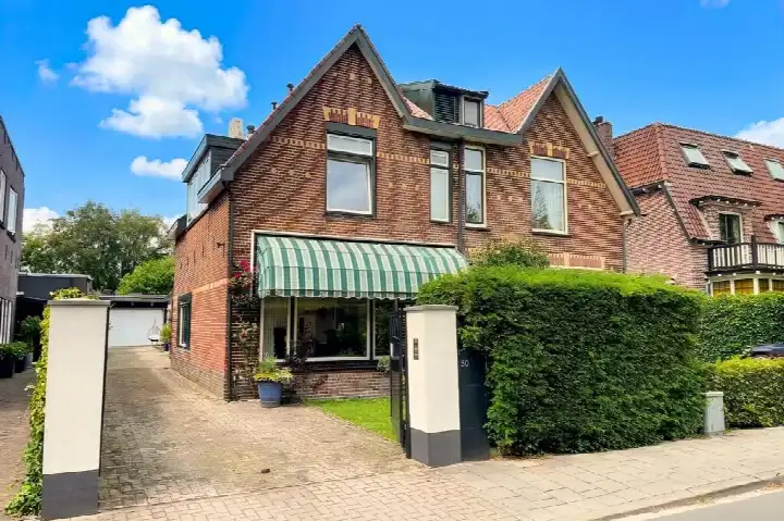 Twee-onder-één-kap te koop: Zwarteweg 50, Ministerpark Naarden