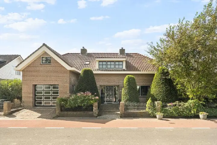 Vrijstaande woning te koop: Zwartsluisje 9, Zuid-Beijerland Buitengebied Zuid-Beijerland
