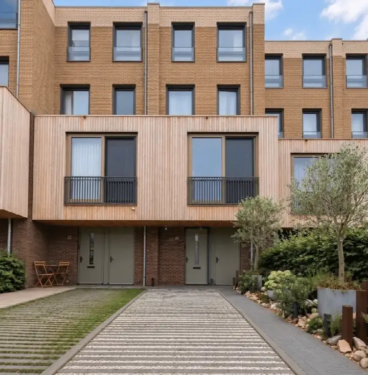 Tussenwoning te koop: Zwembaan 60, Vijfsluizen Vlaardingen