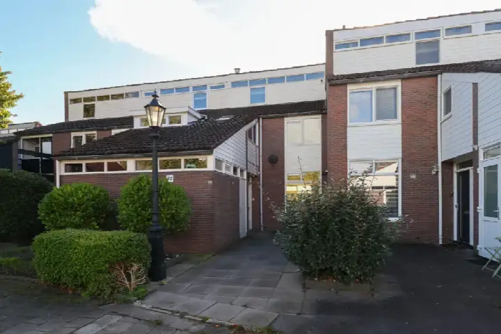 Tussenwoning te koop: Zwenkgras 22, Aldlân-West Leeuwarden