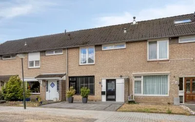 Tussenwoning te koop: Tiberhof 17, Leest Noord Veghel