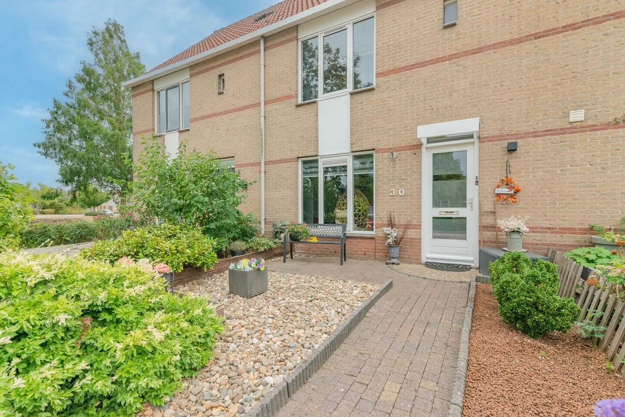 Tussenwoning te koop: Tiberstraat 30, Lelystad