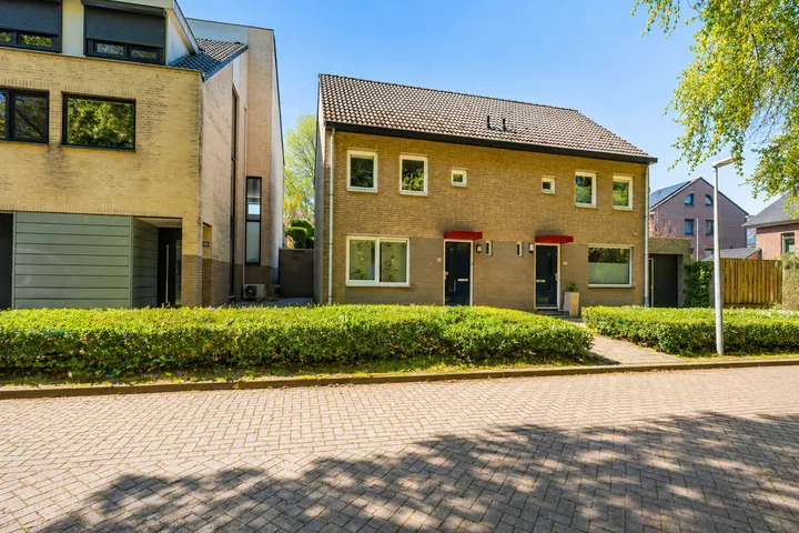 Twee-onder-één-kap te koop: Tichelstraat 63, Vink Kerkrade