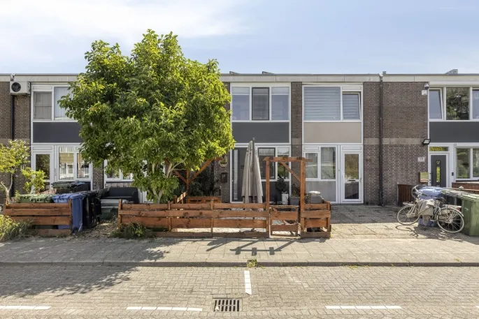 Tussenwoning te koop: Tieflandstraat 54, Hoogvliet Noord Hoogvliet Rotterdam