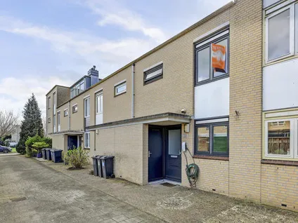 Tussenwoning te koop: Tielerwaard 129, Rotterdam