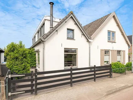 Twee-onder-één-kap te koop: Tielsestraat 32, Maurik Maurik