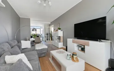 Appartement te koop: Tienhovenselaan 57, 'S-Gravenhage
