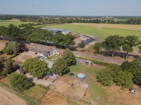 Twee-onder-één-kap te koop: Tienrayseweg 34, Verspreide huizen Horst Horst