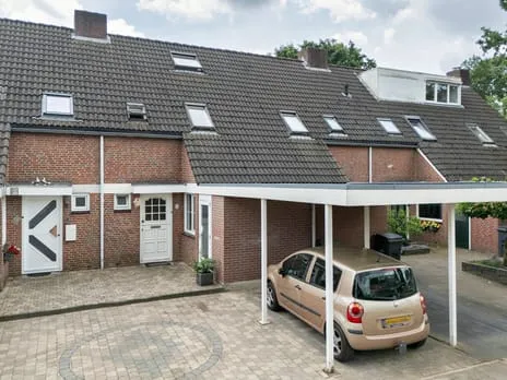 Tussenwoning te koop: Tiglienstraat 8, Op de Heide Tegelen