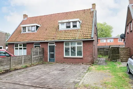 Twee-onder-één-kap te koop: Tijnjedijk 140, Wielenpôlle Leeuwarden