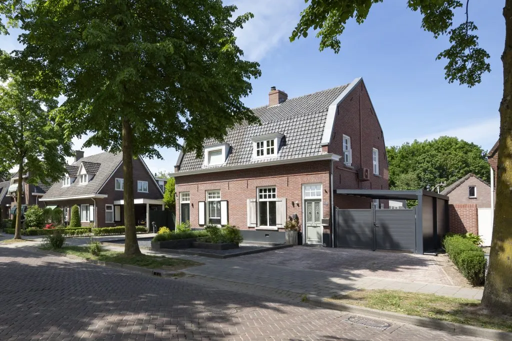 Twee-onder-één-kap te koop: Tilburgseweg 128, Oisterwijk