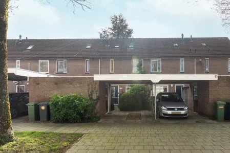 Tussenwoning te koop: Tilburgweg 33, Arnhem