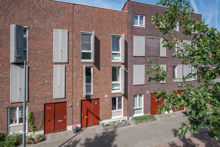 Tussenwoning te koop: Tinbergenlaan 9, Zestienhoven Rotterdam