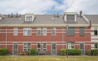 Tussenwoning te koop: Tinbergenplantsoen 35, Zaltbommel Vergt en omgeving Zaltbommel