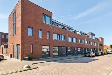 Tussenwoning te koop: Tinnegieter 16, Sterrebos Tiel