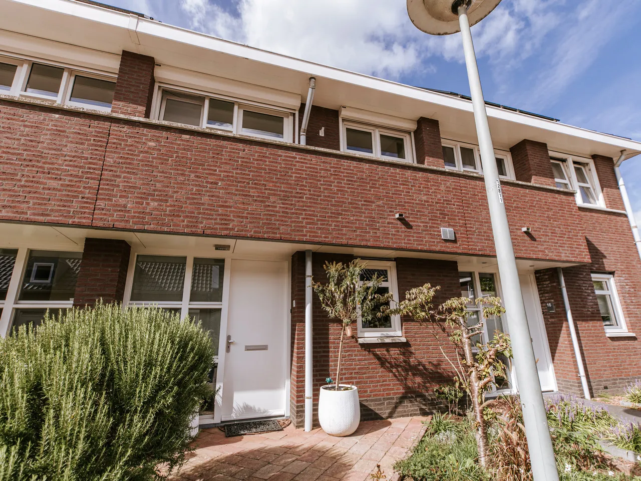 Tussenwoning te koop: Tiny Imkampstraat 14, Roermond