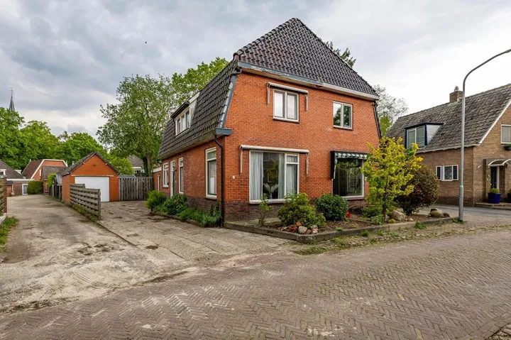 Twee-onder-één-kap te koop: Tiphofweg 9, Zuidlaren Zuidlaren