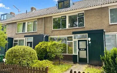 Tussenwoning te koop: Tiranaplantsoen 6, Stedenbuurt-oost Haarlem
