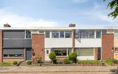 Tussenwoning te koop: Titanlaan 10, Warande-Oost Bergen Op Zoom