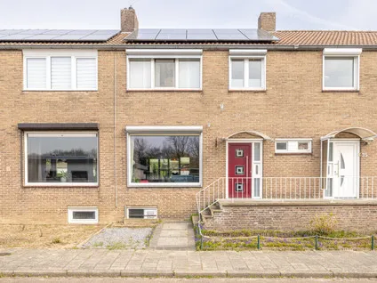Tussenwoning te koop: Titus Brandsmastraat 33, Heksenberg Heerlen