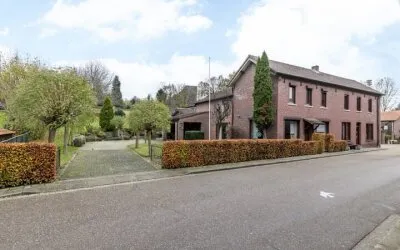 Twee-onder-één-kap te koop: Titus Brandsmastraat 6, Merkelbeekerdal Brunssum