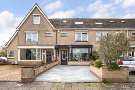 Tussenwoning te koop: Tjalk 28, Volendam-Blokgouw 7 en 8 Volendam