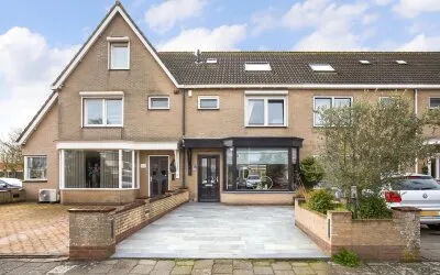Tussenwoning te koop: Tjalk 28, Volendam-Blokgouw 7 en 8 Volendam