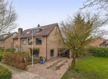 Hoekwoning te koop: Tjalk 39, Loosdrecht