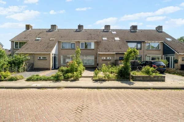 Tussenwoning te koop: Tjalk 6, Schepenwijk Wieringerwerf