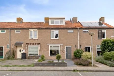Terraced house for sale: Tjalkstraat 3, Nieuw-Lekkerland-Middelweg Nieuw-Lekkerland