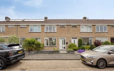 Terraced house for sale: Tjalkstraat 32, Wheermolen-Oost Purmerend