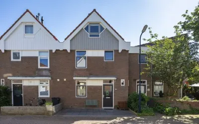 Tussenwoning te koop: Tjerk Hiddes de Vriesstraat 33, Trebolbuurt Harlingen