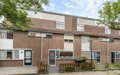 Terraced house for sale: Tjotter 22, Botenbuurt Schiedam